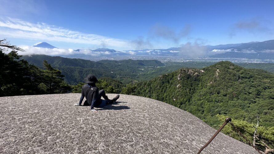 羅漢寺山〜弥三郎岳と白砂山